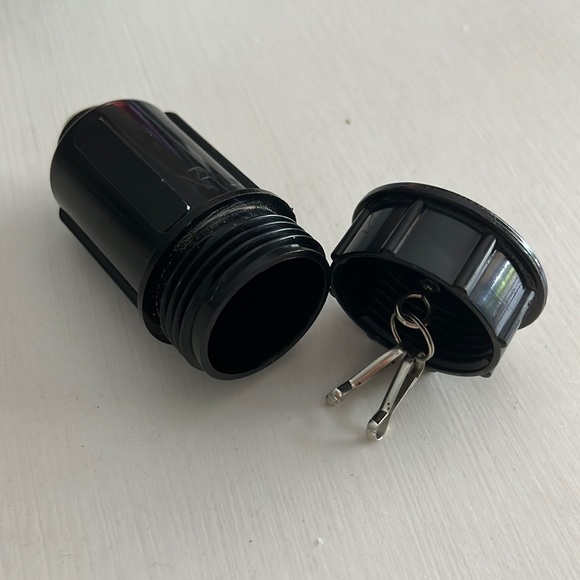 2/$5 Sprinkler Head Key Hider - Picture 1 of 3